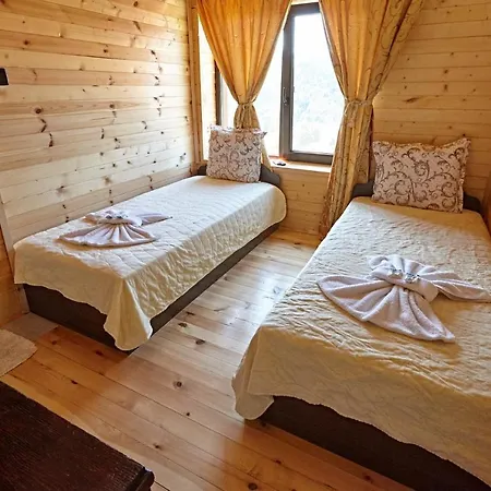 Vazrozhdenski Kashti * Manastir