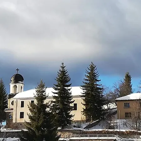 Vazrozhdenski Kashti 招待所
