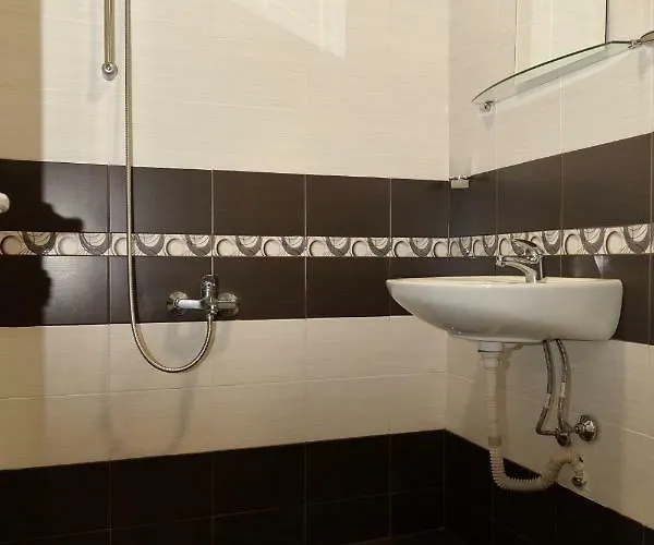 Vazrozhdenski Kashti Πανσιόν *