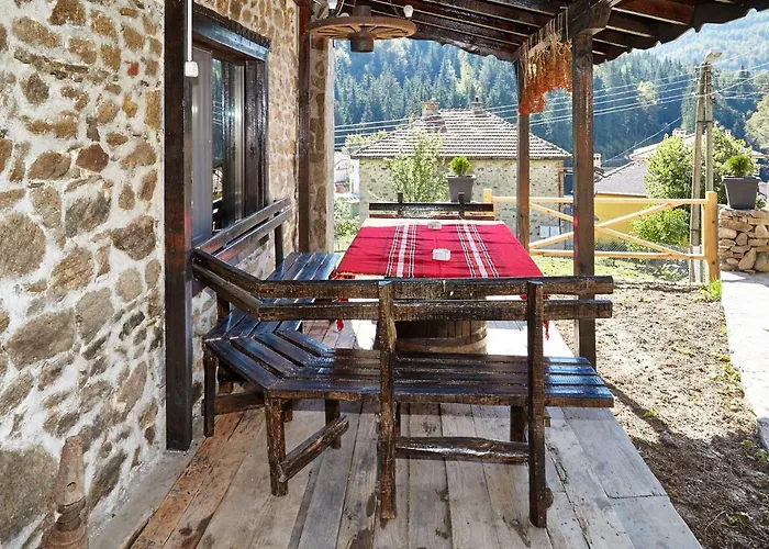 Vazrozhdenski Kashti Πανσιόν