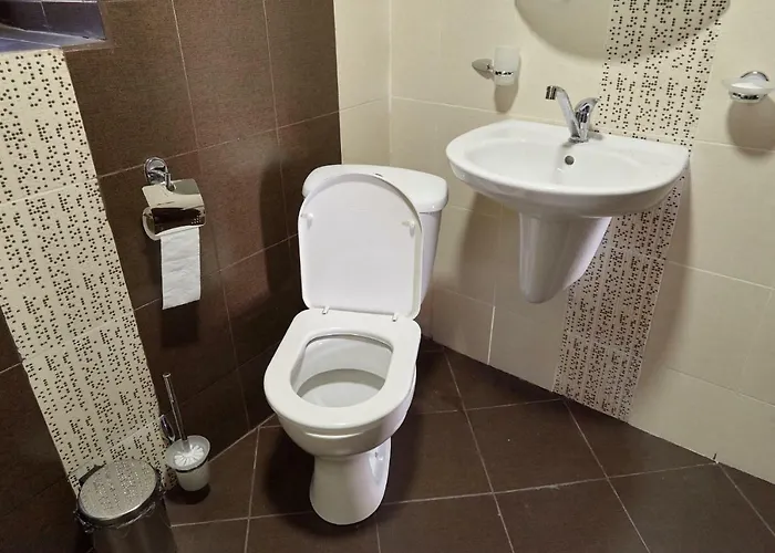 Vazrozhdenski Kashti Πανσιόν Manastir