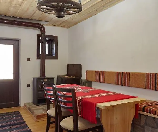 Πανσιόν Vazrozhdenski Kashti