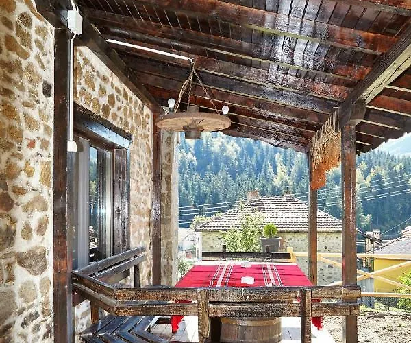 Vazrozhdenski Kashti Πανσιόν Manastir